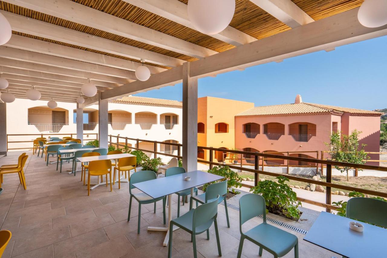 Amareclub Red Sun Village Isola Rossa  Esterno foto